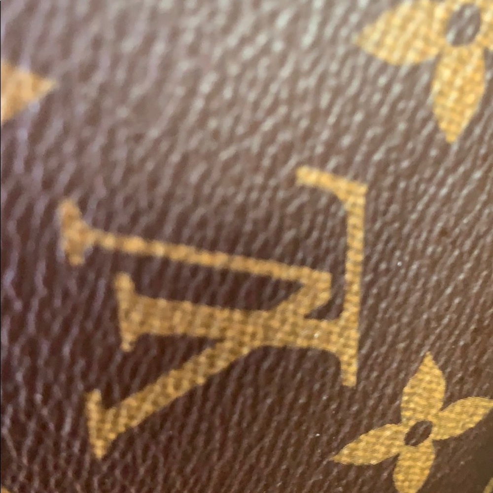 Meet your Posher, Moises